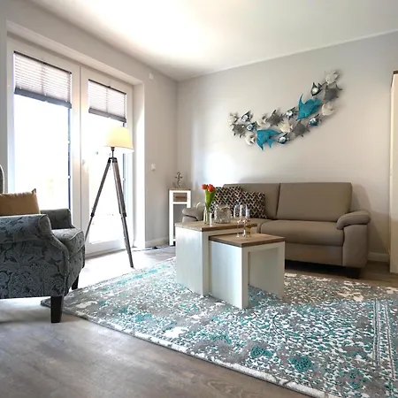 Bernstein & Breakfast 03